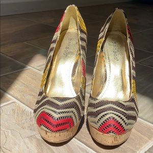 Bamboo Zig Zag Pattern Platforms